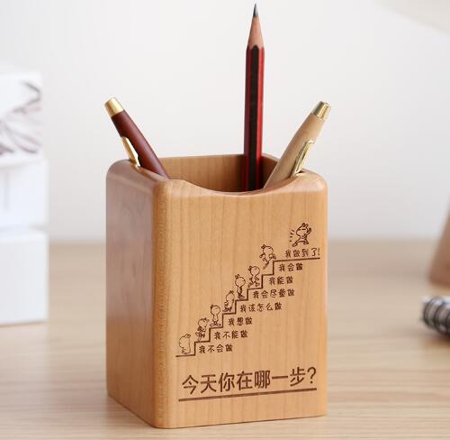 co2激光打标机在笔筒上刻字